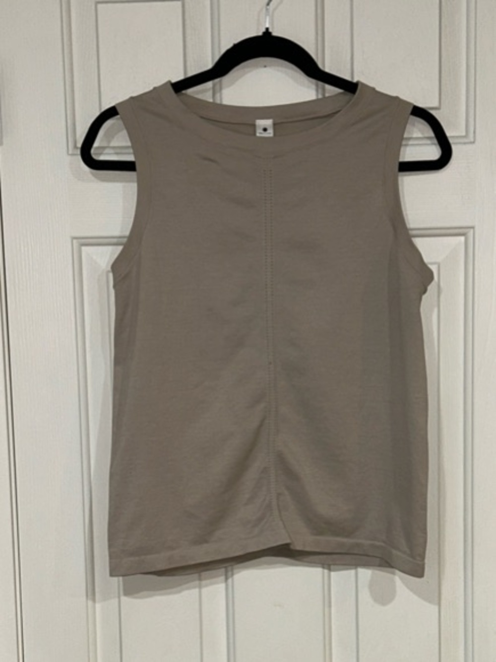 Yogalicious Neutral Taupe Crewneck Tank Top L